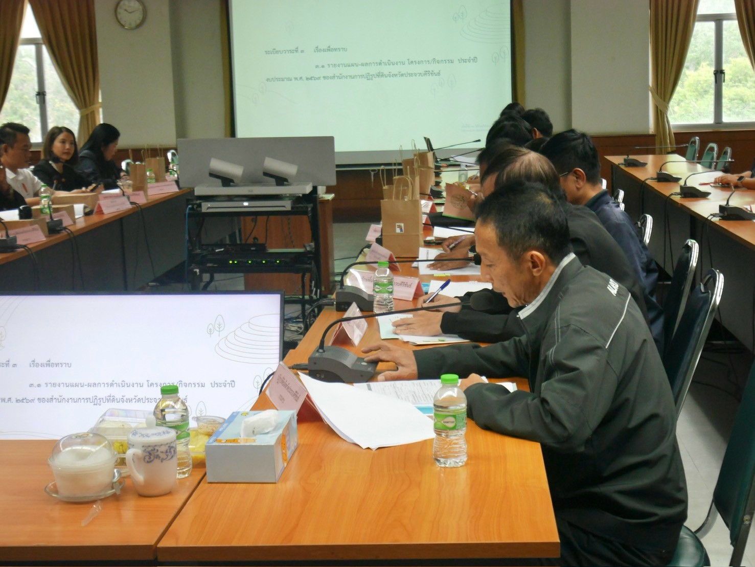title - ส.ป.ก.ประจวบคีรีขันธ์ ได้ดำเนินการจัดการประชุมคณะกรรมการปฏิรูปที่ดินจังหวัดประจวบคีรีขันธ์ (คปจ.ประจวบคีรีขันธ์) ครั้งที่ 1/2569 ณ ห้องประชุมสิงขร ชั้น 3  ศาลากลางจังหวัดประจวบคีรีขันธ์